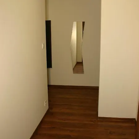 Noclegi Piastow * Piastow
