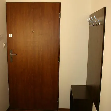 Noclegi Piastow Homestay *