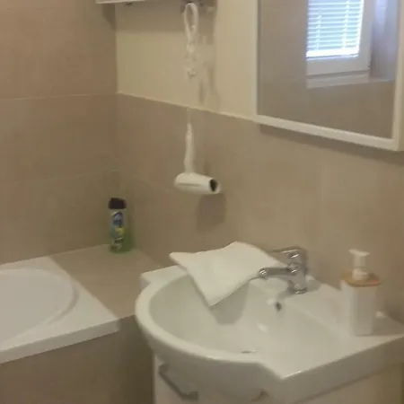 Noclegi Piastow Homestay *